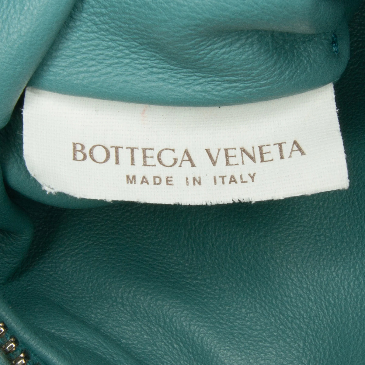 Pre-Owned Authenticated Blue Calf Leather Handbag V960756