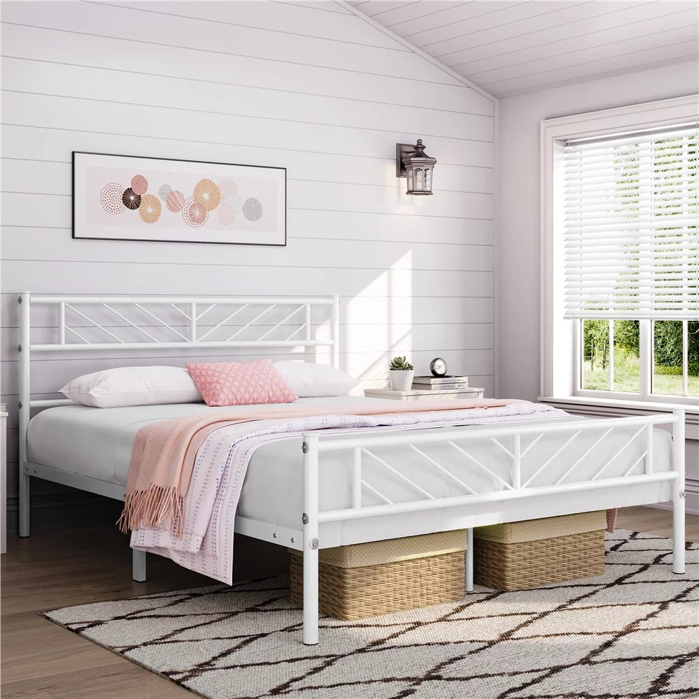 Queen Metal Platform Bed with Arrow Design Headboard and Footboard C683643