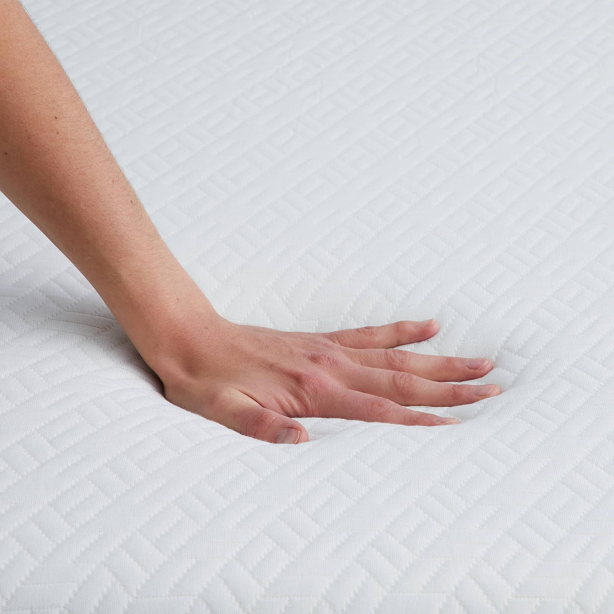 5 Gel Memory Foam Mattress, Twin D171658