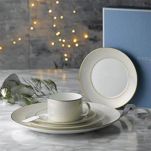 Two-Tier Cake Stand V698