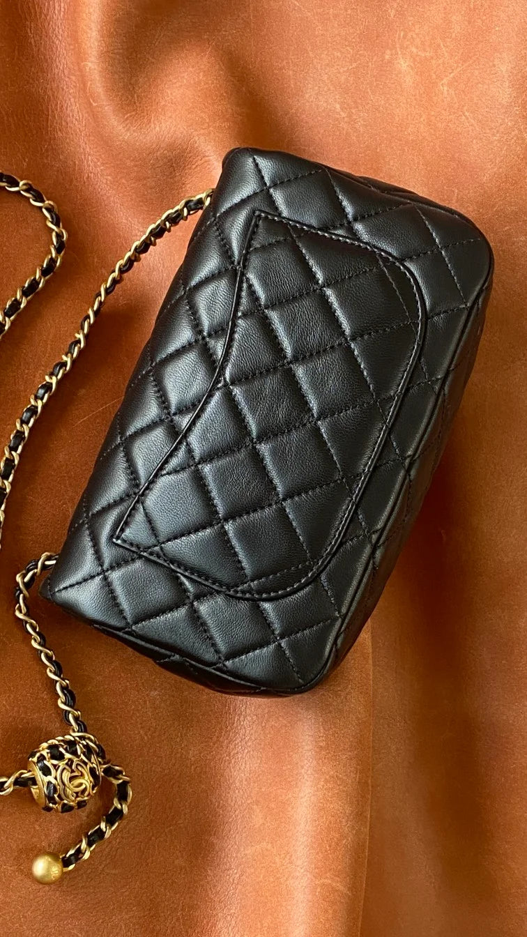 Black Mini Flap Bag O8895