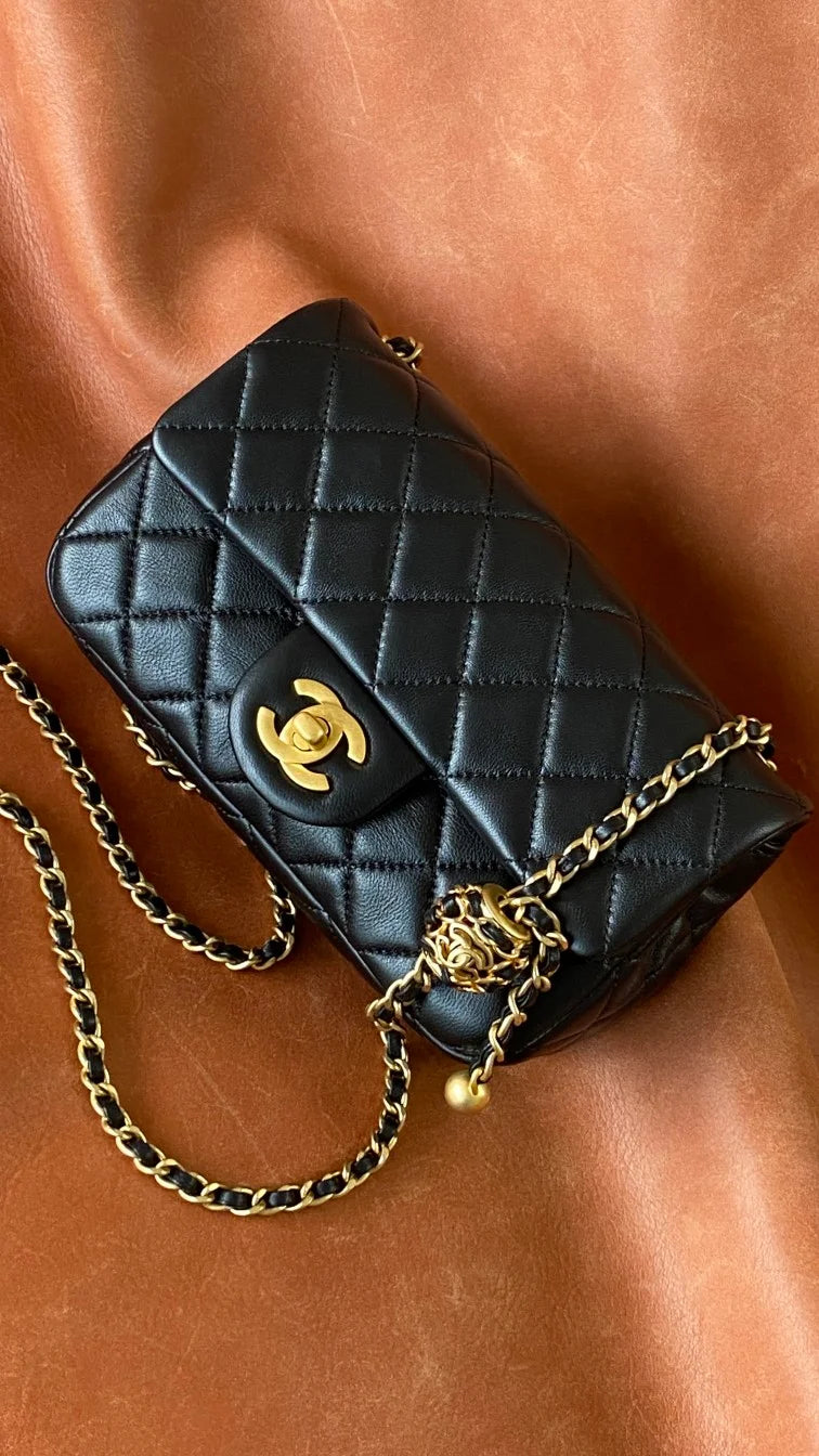 Black Mini Flap Bag O8895