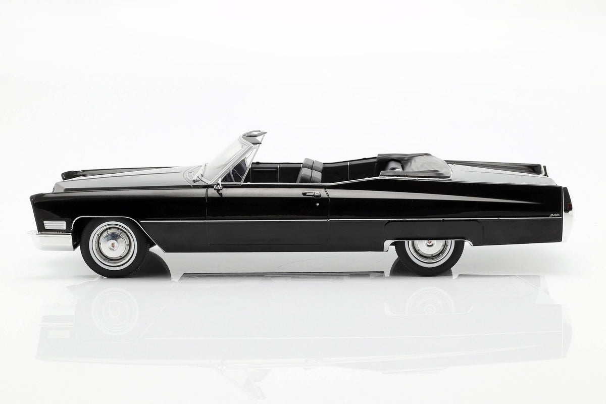 1/18 Cadillac DeVille Convertible 1967 U83057