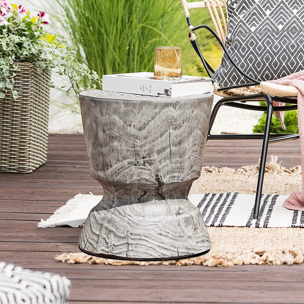 Outdoor Concrete Side Table Z579990