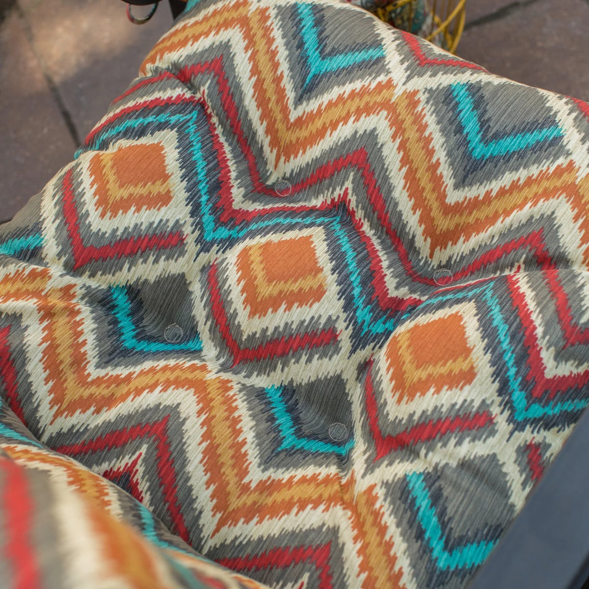 Reversible Tufted Outdoor Chair Cushion S6916