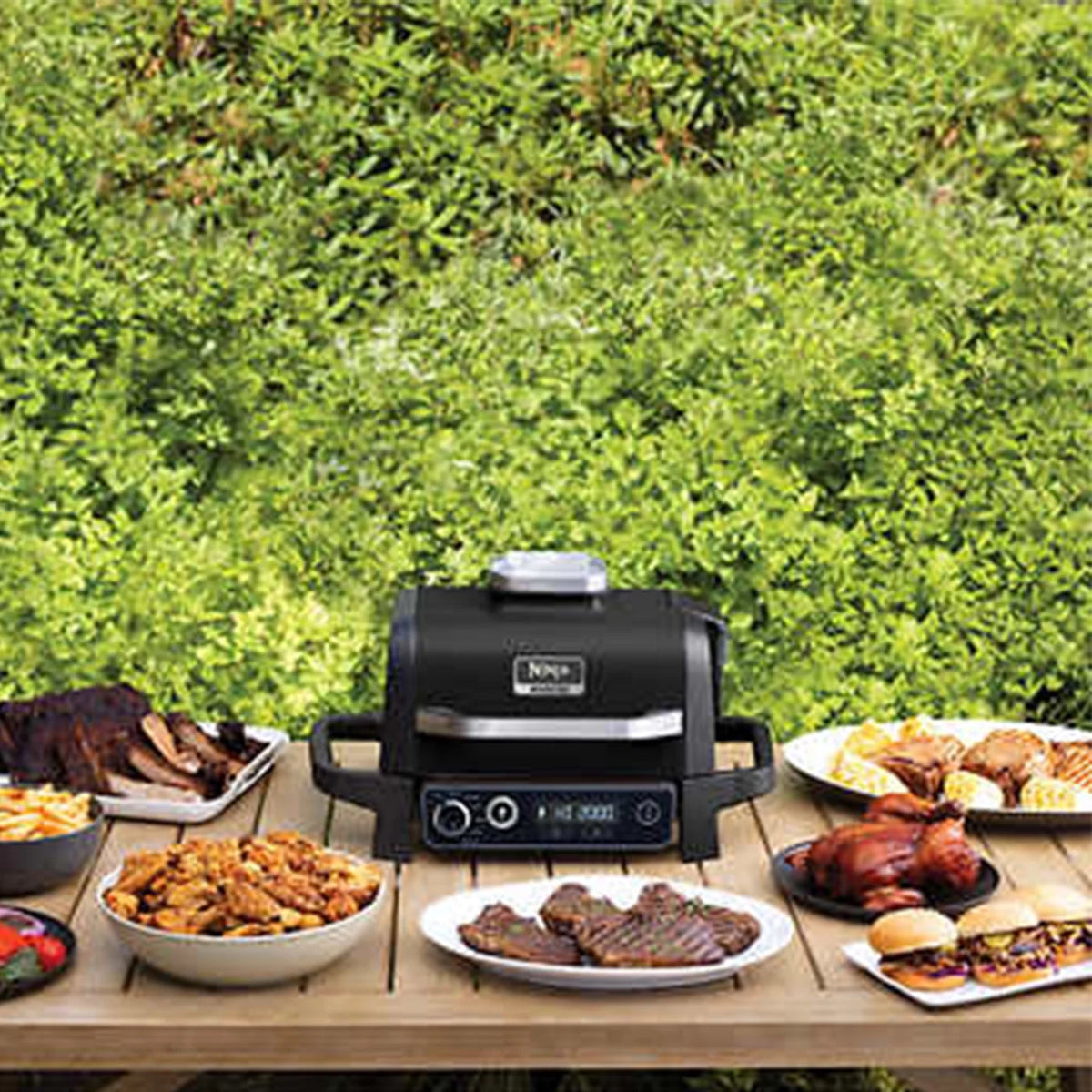 Restored 7-in-1 Outdoor Grill & Smoker and Air Fryer W663