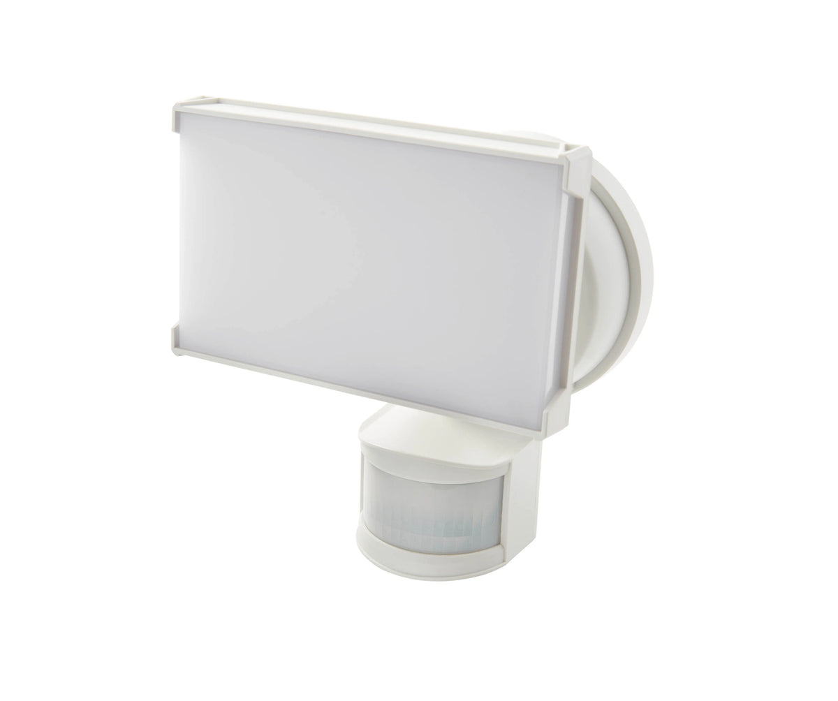 Solar Three Head LED Motion Sensing Security Flood Light, White, 2000 Lumen R640