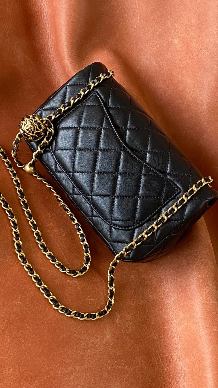 Black Mini Flap Bag O8895