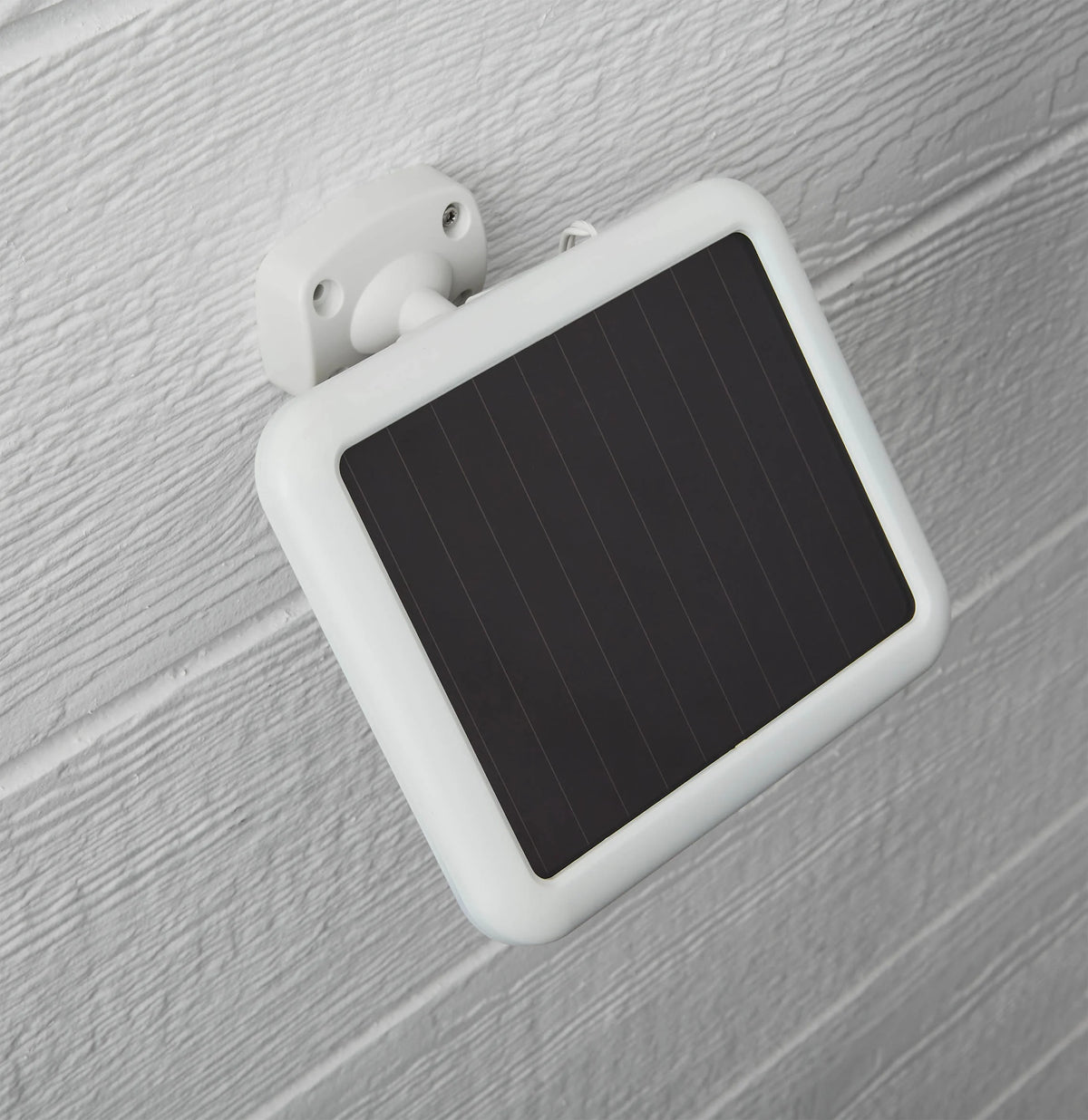 Solar Three Head LED Motion Sensing Security Flood Light, White, 2000 Lumen R640