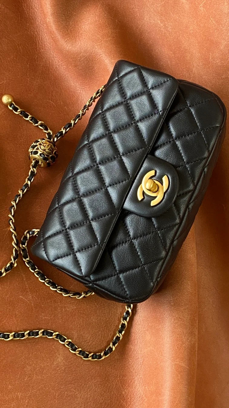 Black Mini Flap Bag O8895