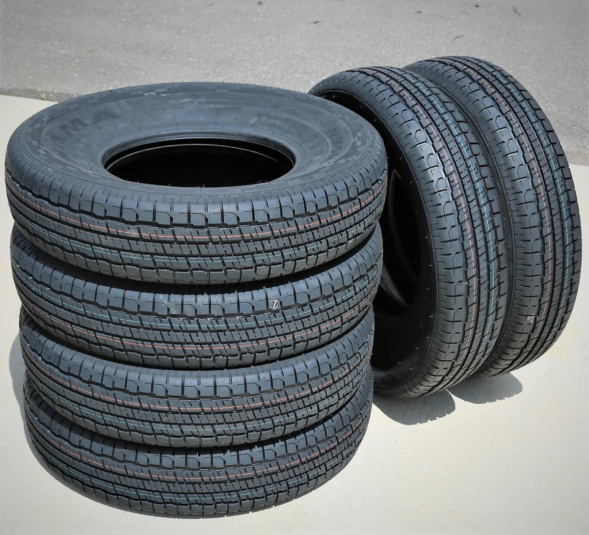 Semi-Steel ST 205/75R14 Load D 8 Ply Trailer Tire C173
