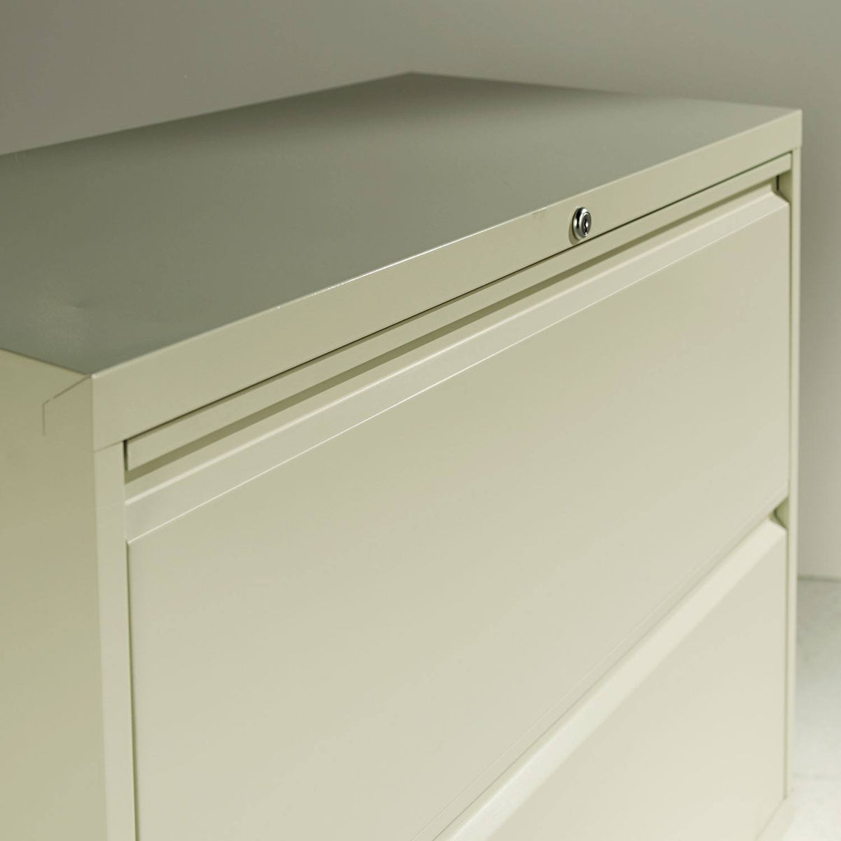 Light Gray 2-drawer Lateral File Cabinet M4140