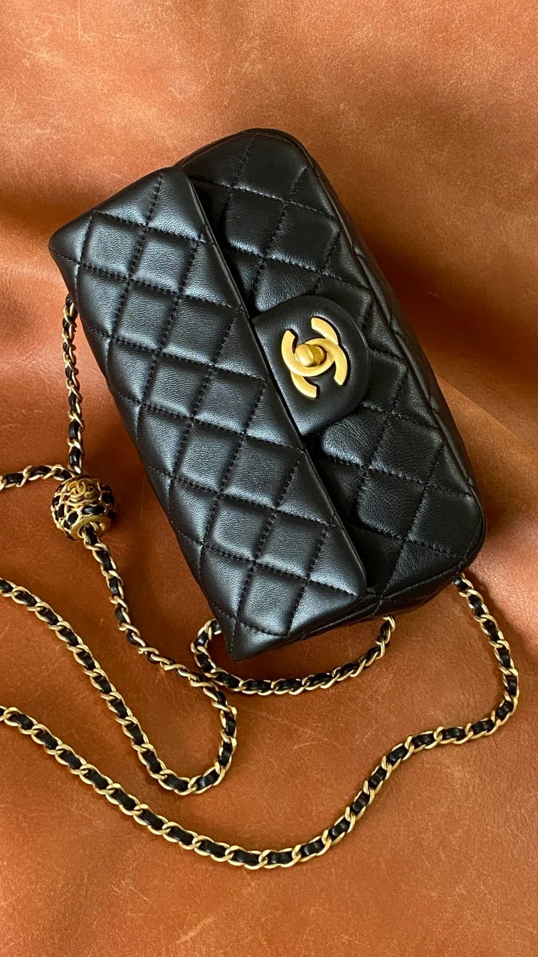 Black Mini Flap Bag O8895