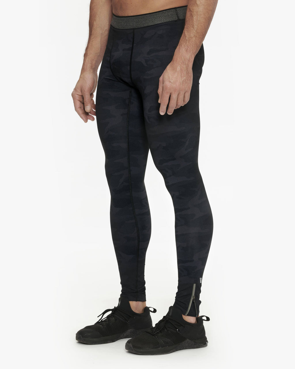 Black Camo Compression Tight E774